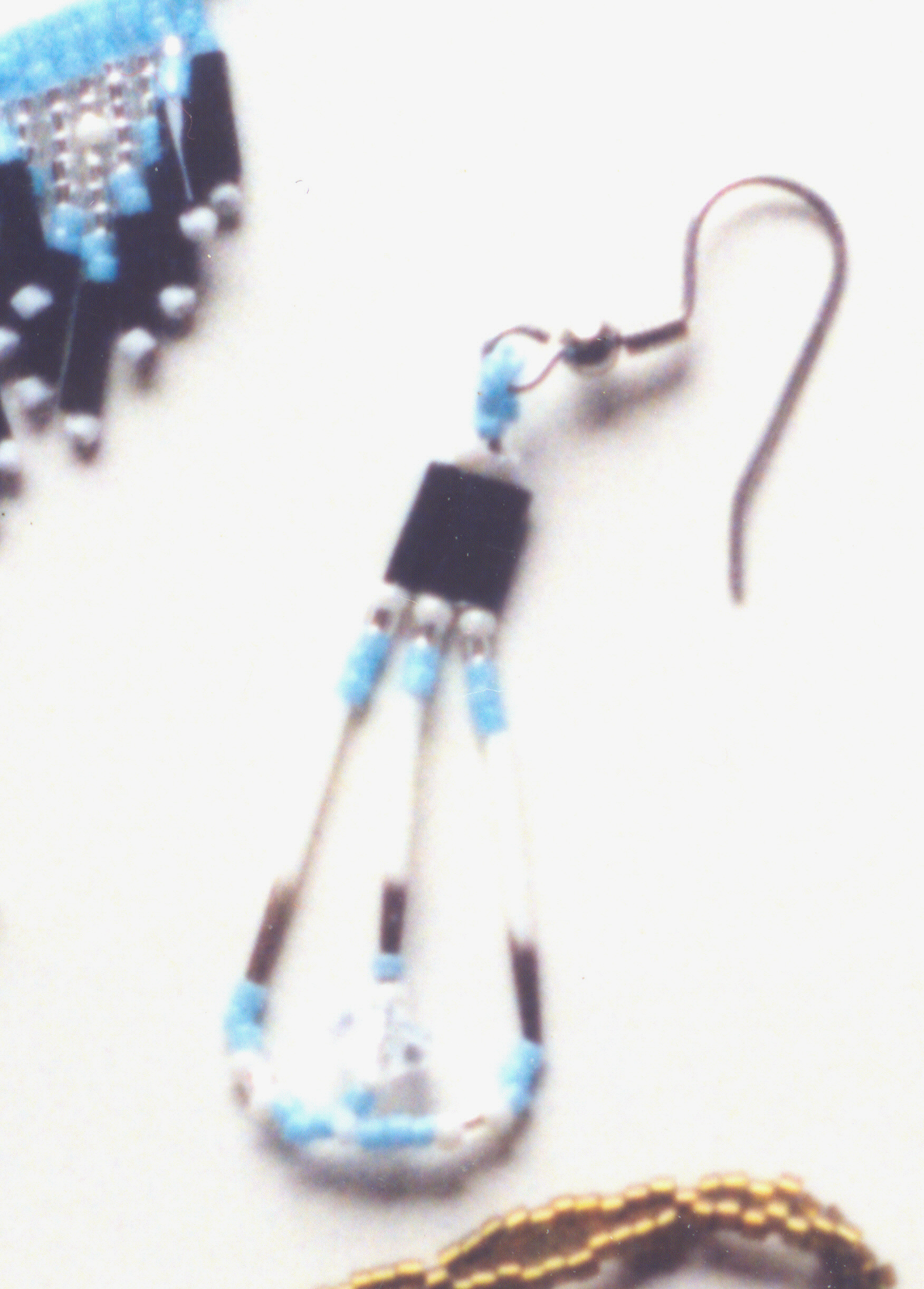 chokerporcupineearrings.jpg
